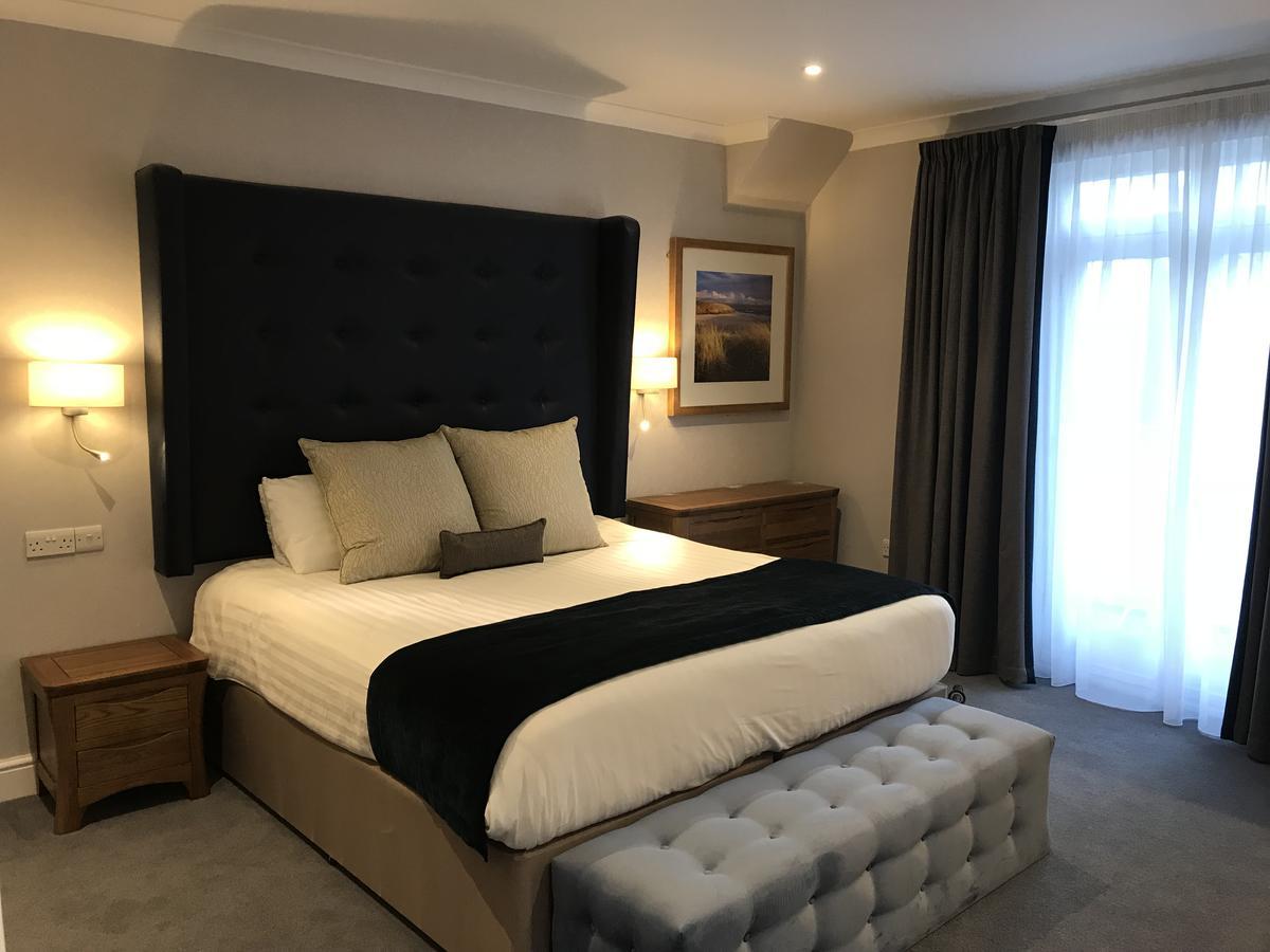 Heywood Spa Hotel Tenby Esterno foto