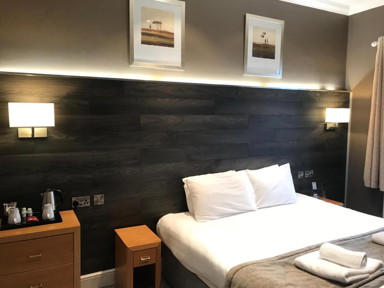 Heywood Spa Hotel Tenby Esterno foto