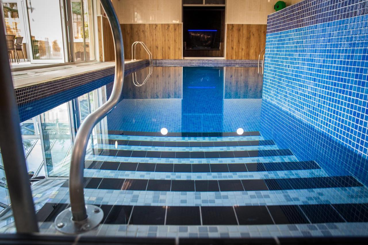 Heywood Spa Hotel Tenby Esterno foto